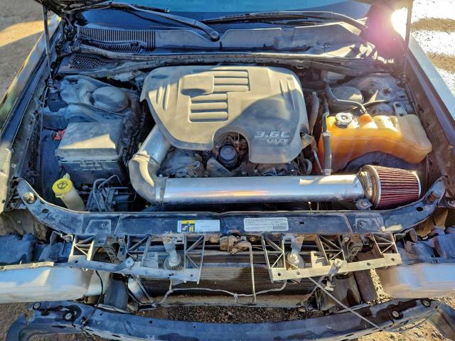 Dodge Challenger Sxt Image 10