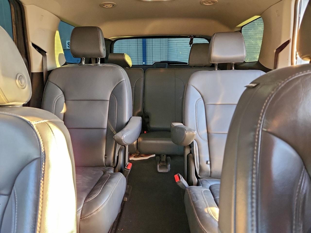 Chevrolet Traverse Lt Image 4