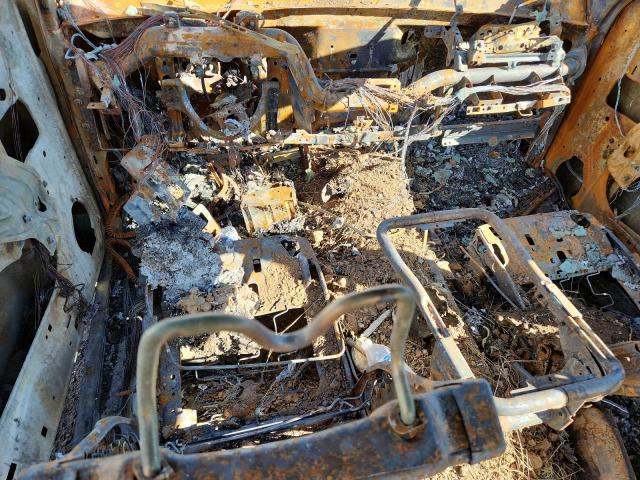 Chevrolet Silverado K1500 Image 3