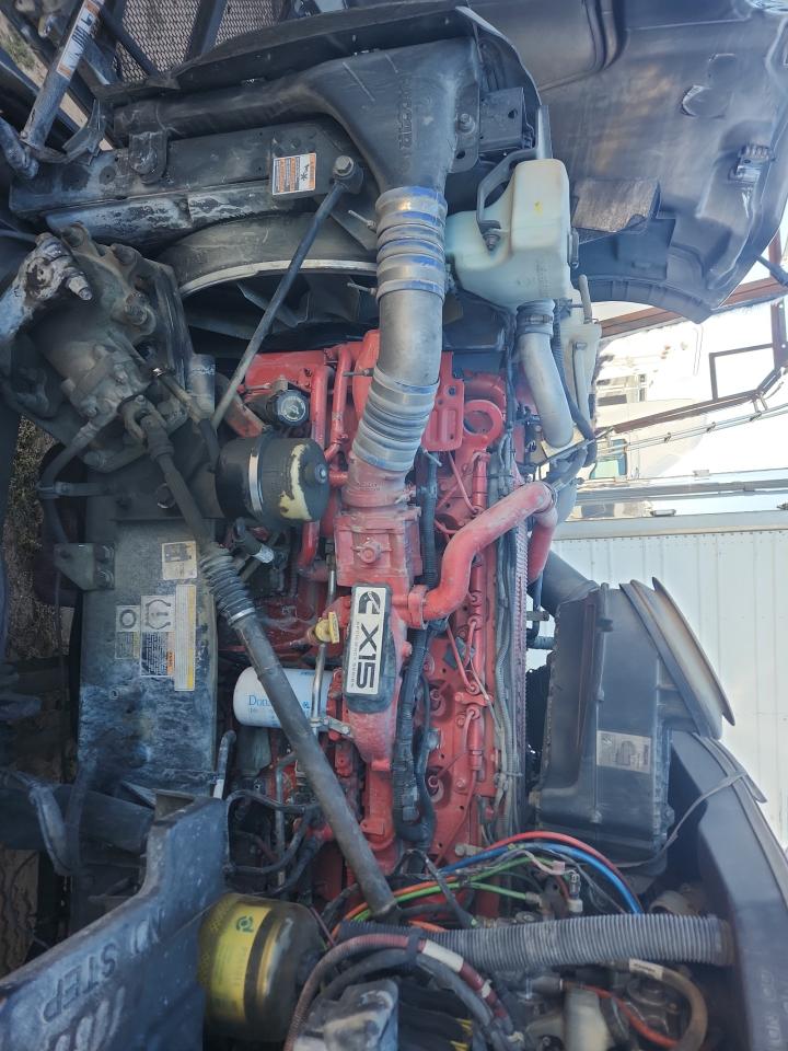 Peterbilt Tractor 579 Image 2