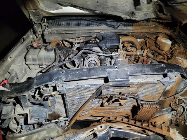 Chevrolet Silverado C3500 Image 7