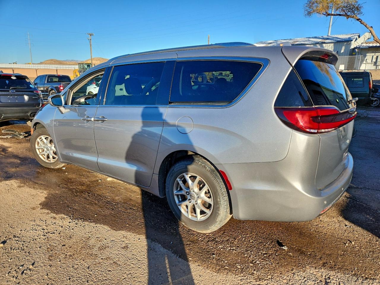 Chrysler Pacifica Touring L Image 13