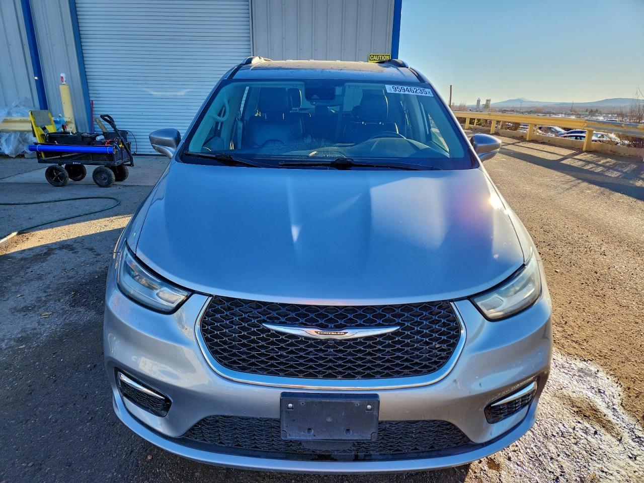 Chrysler Pacifica Touring L Image 4