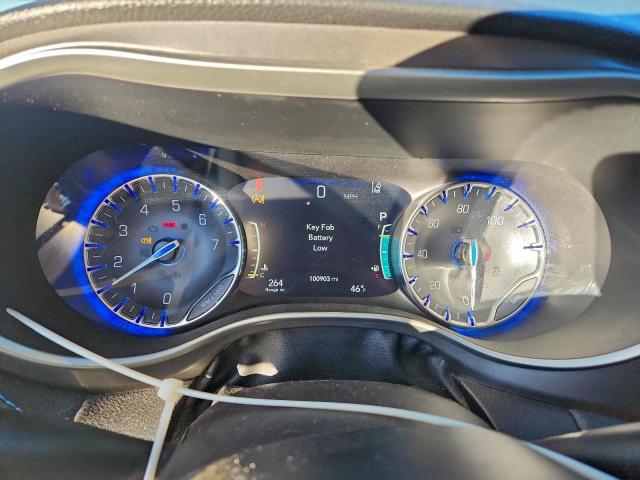 Chrysler Pacifica Touring L Image 9