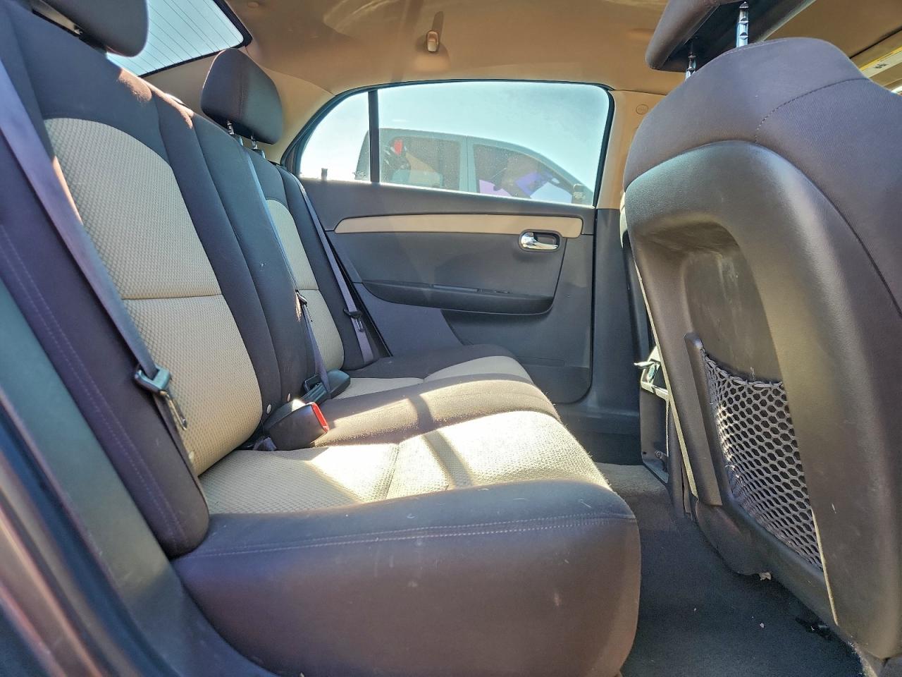 Chevrolet Malibu 1lt Image 10