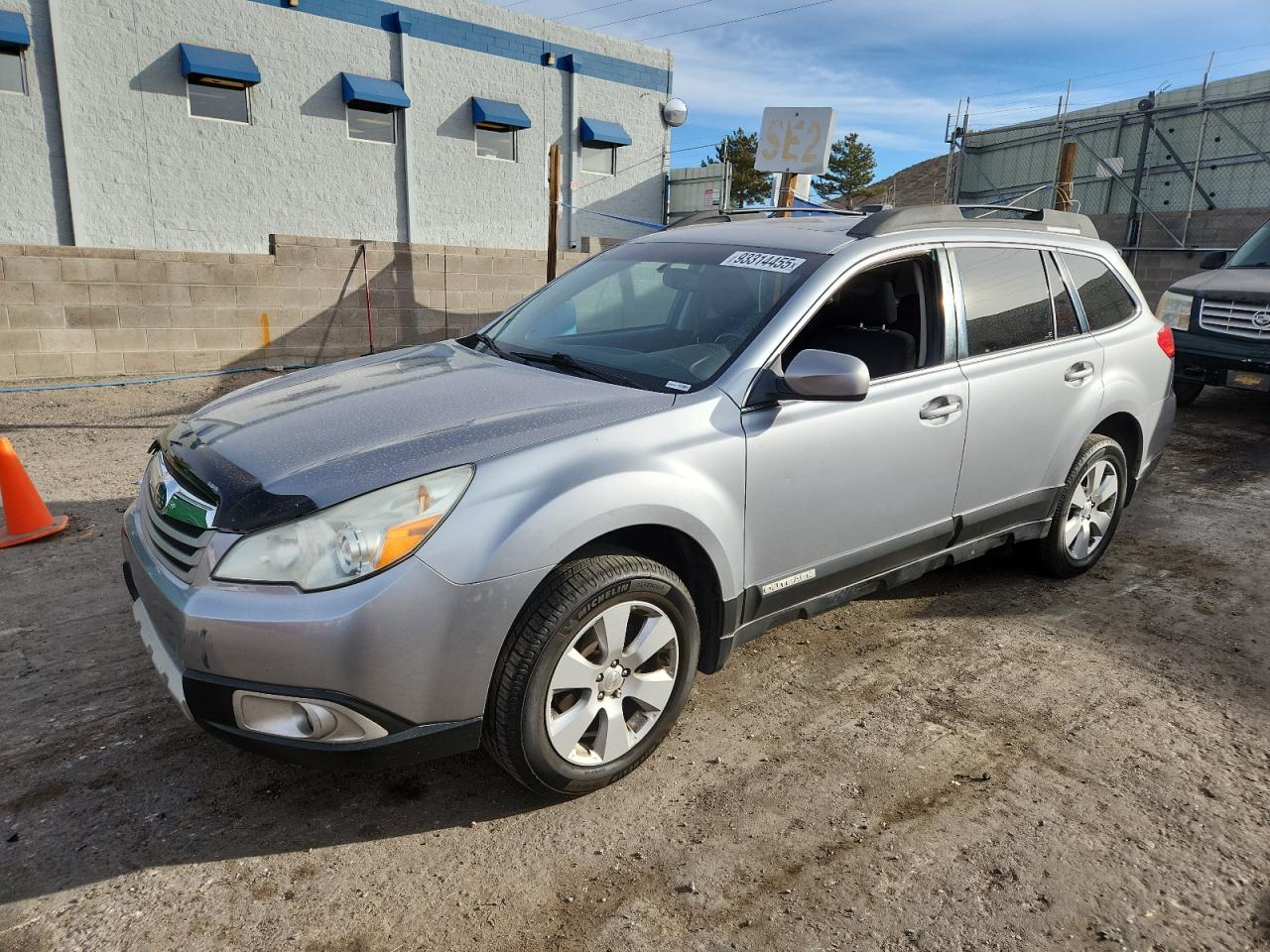 Subaru Outback 2.5i Premium Image 1