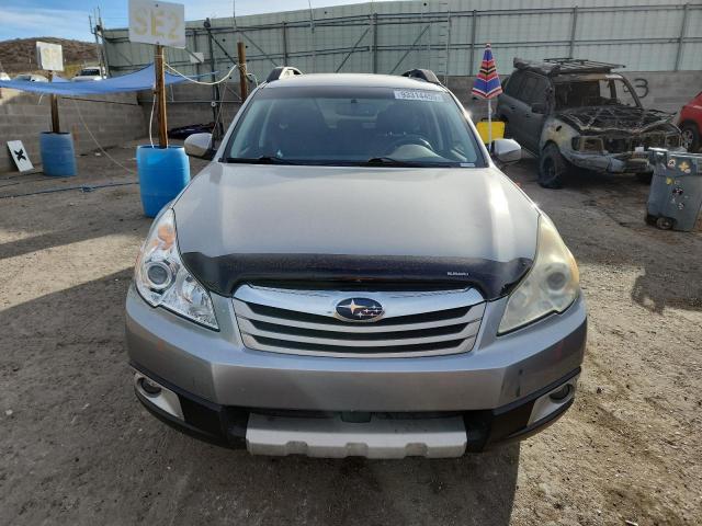 Subaru Outback 2.5i Premium Image 10