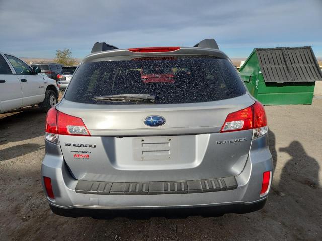 Subaru Outback 2.5i Premium Image 2
