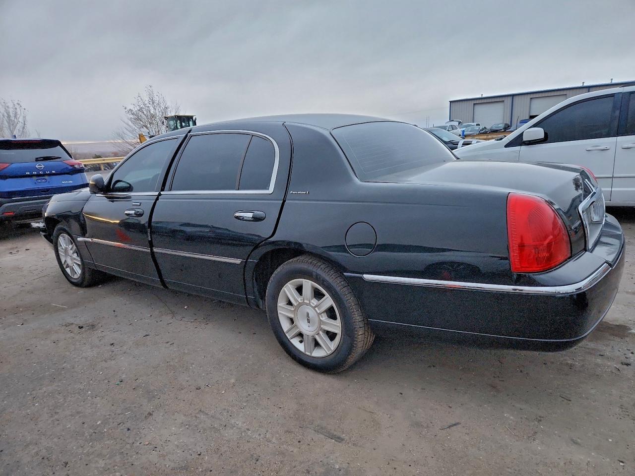 Lincoln Towncar Executive L Image 3