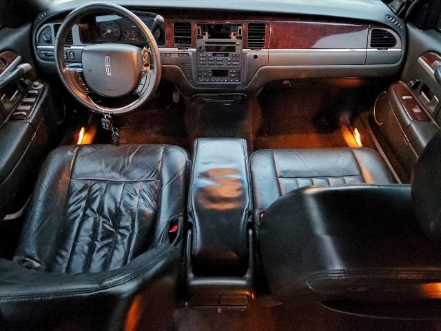 Lincoln Towncar Executive L Image 11