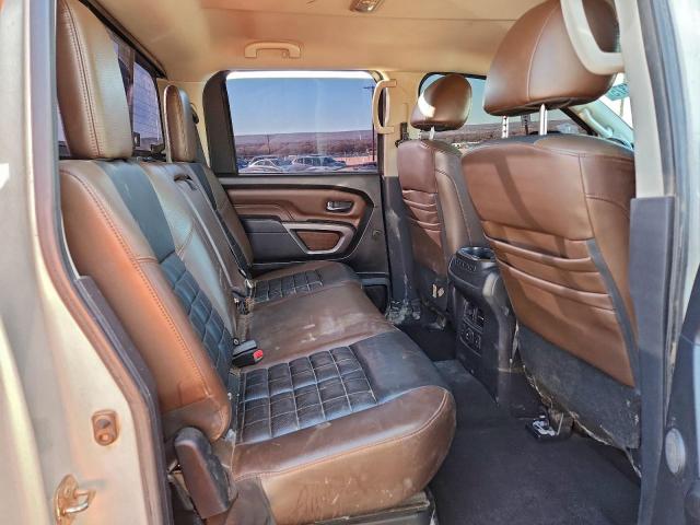 Nissan Titan Sl Image 12