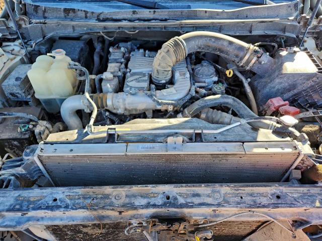 Nissan Titan Sl Image 8