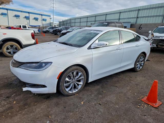  Salvage Chrysler 200