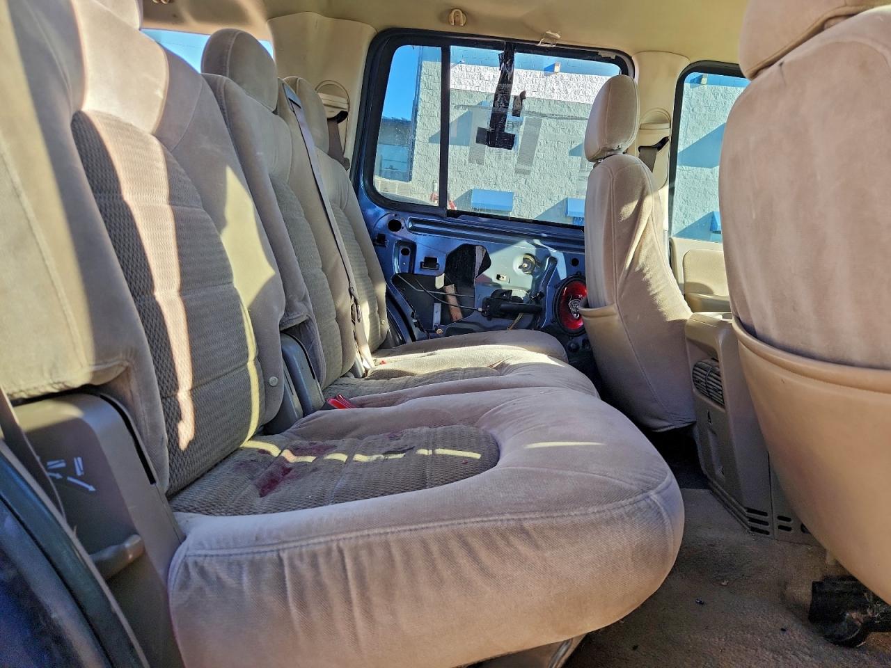 Ford Explorer Xlt Image 6