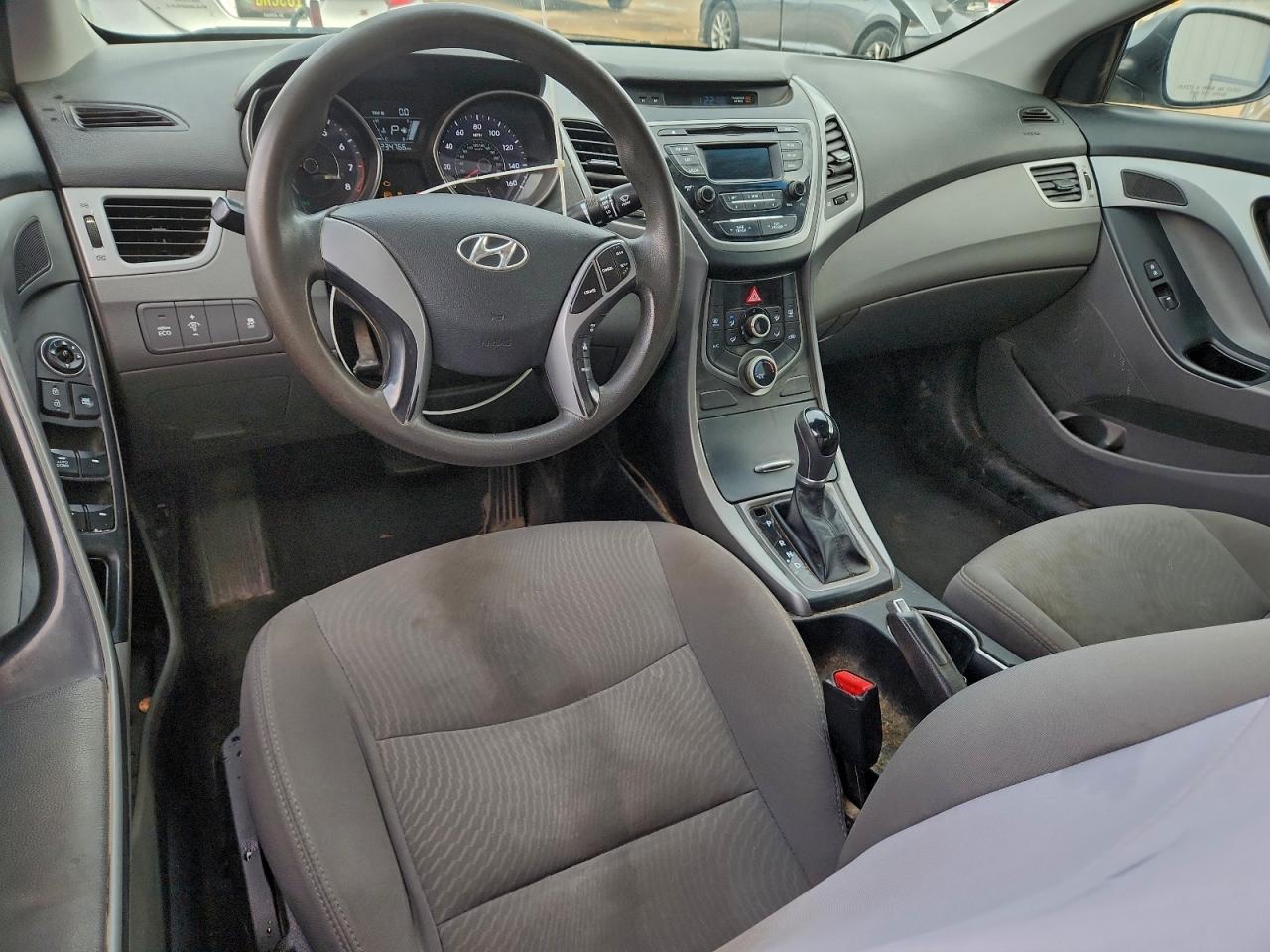 Hyundai ELANTRA Se Image 9
