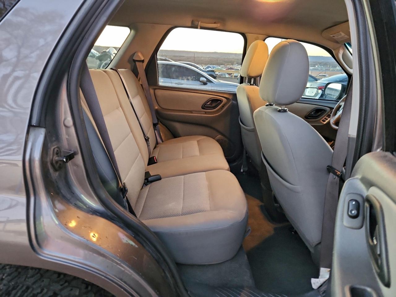 Ford Escape Xlt Image 11