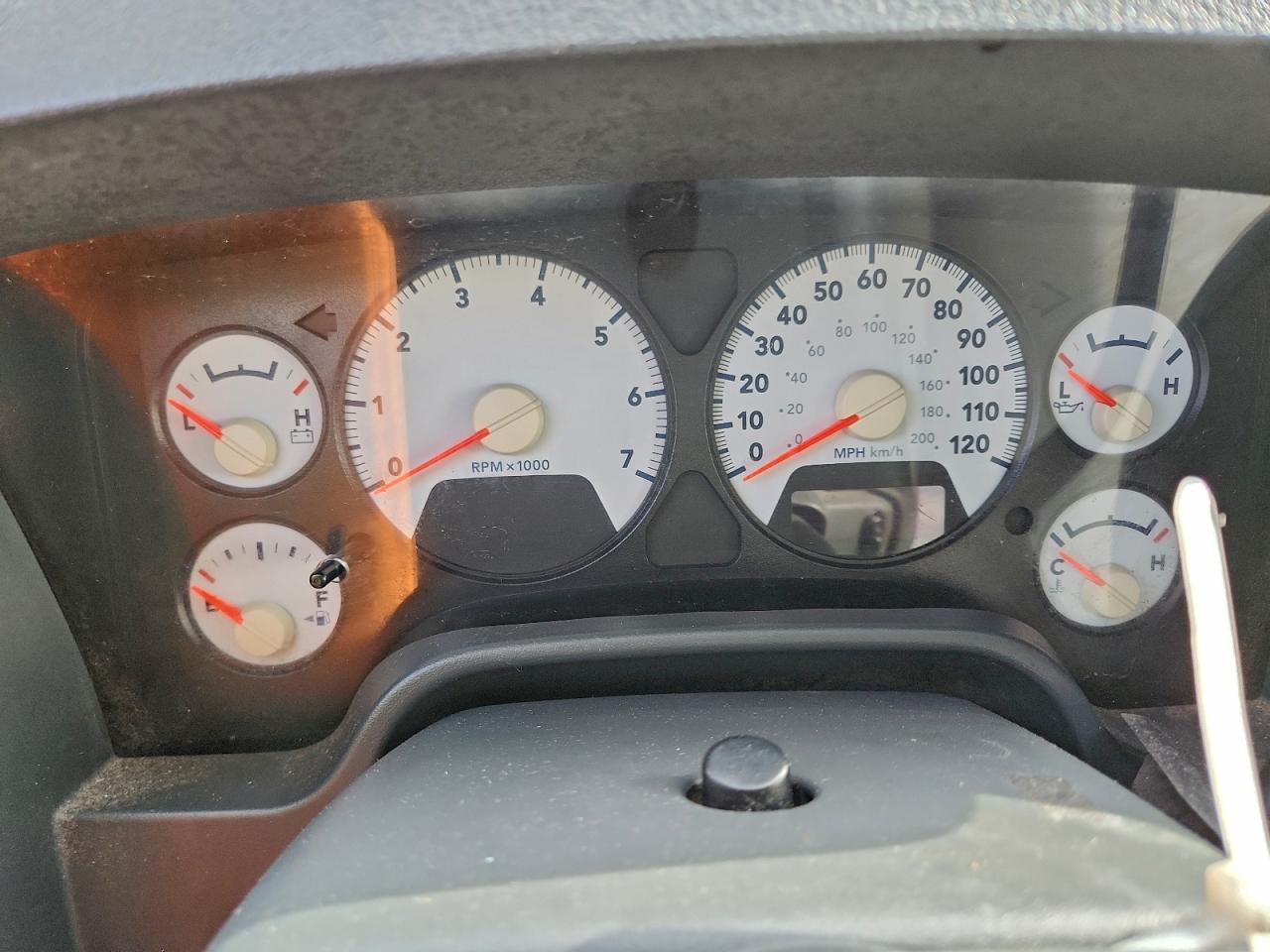 Dodge Ram 1500 St Image 6