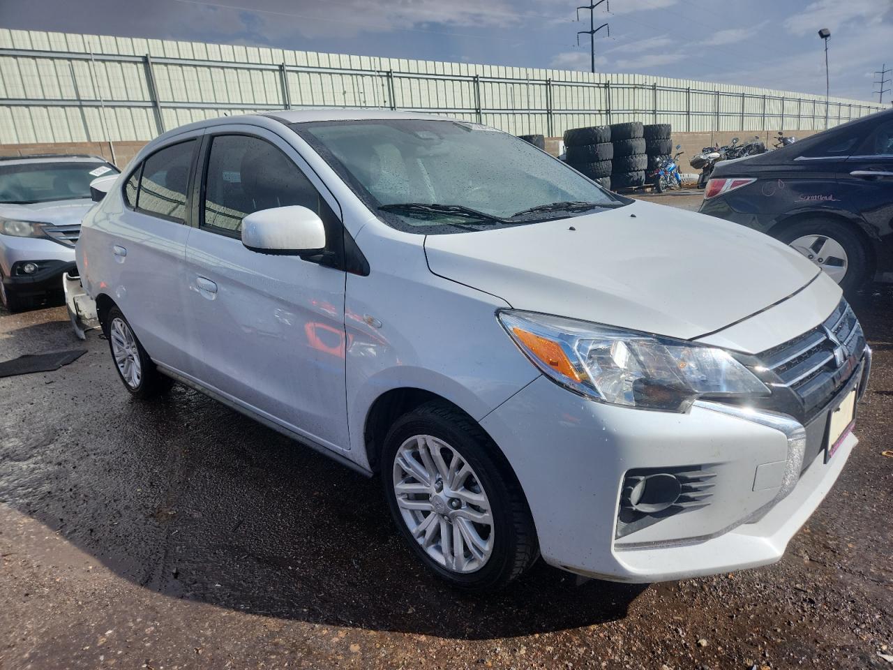 Mitsubishi Mirage G4 Es Image 3