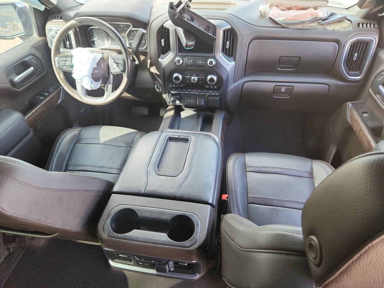 GMC Sierra K1500 Denali Image 9