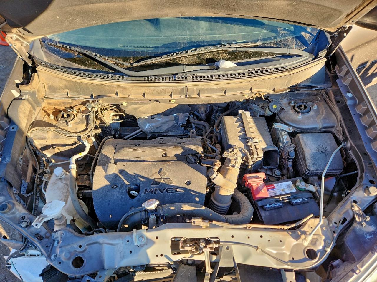 Mitsubishi Outlander Es Image 12