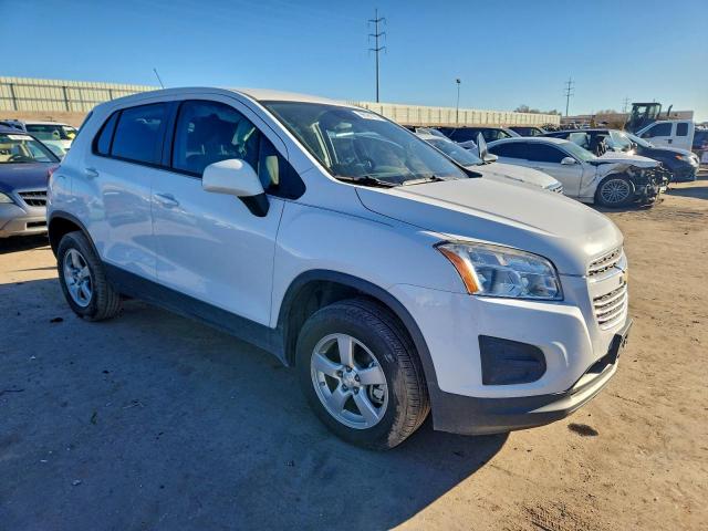 Chevrolet Trax Ls Image 4