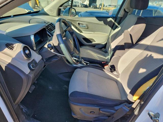 Chevrolet Trax Ls Image 7