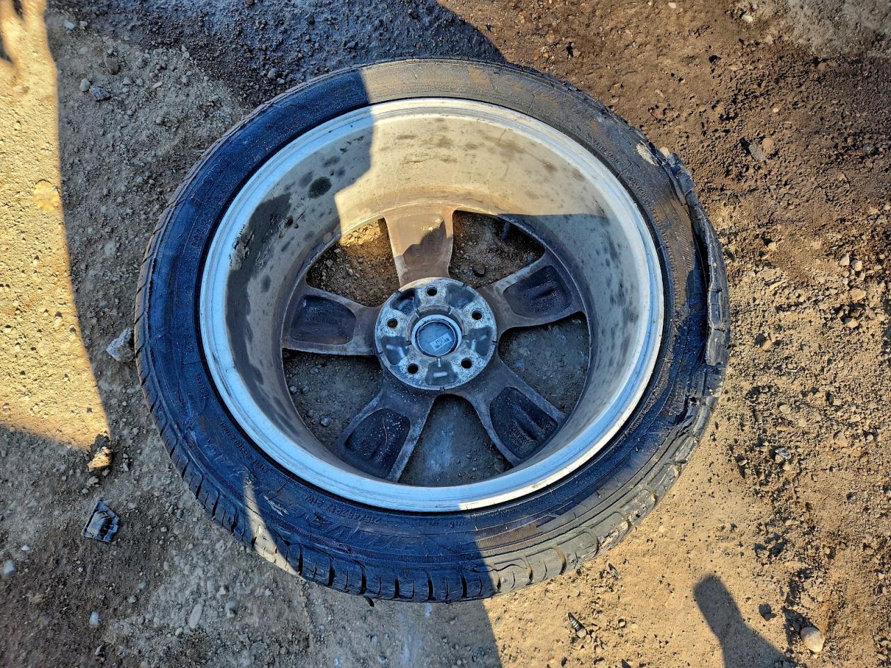 Hyundai VELOSTER Image 9