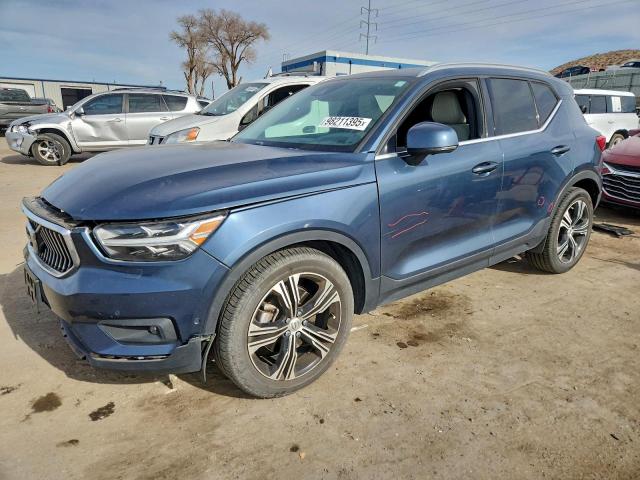  Salvage Volvo XC40