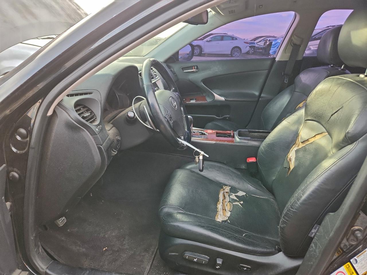 Lexus Is 250 Image 12