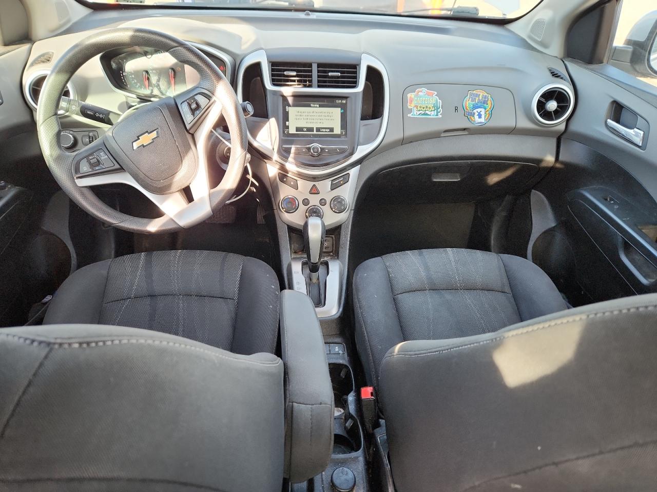 Chevrolet Sonic Lt Image 6