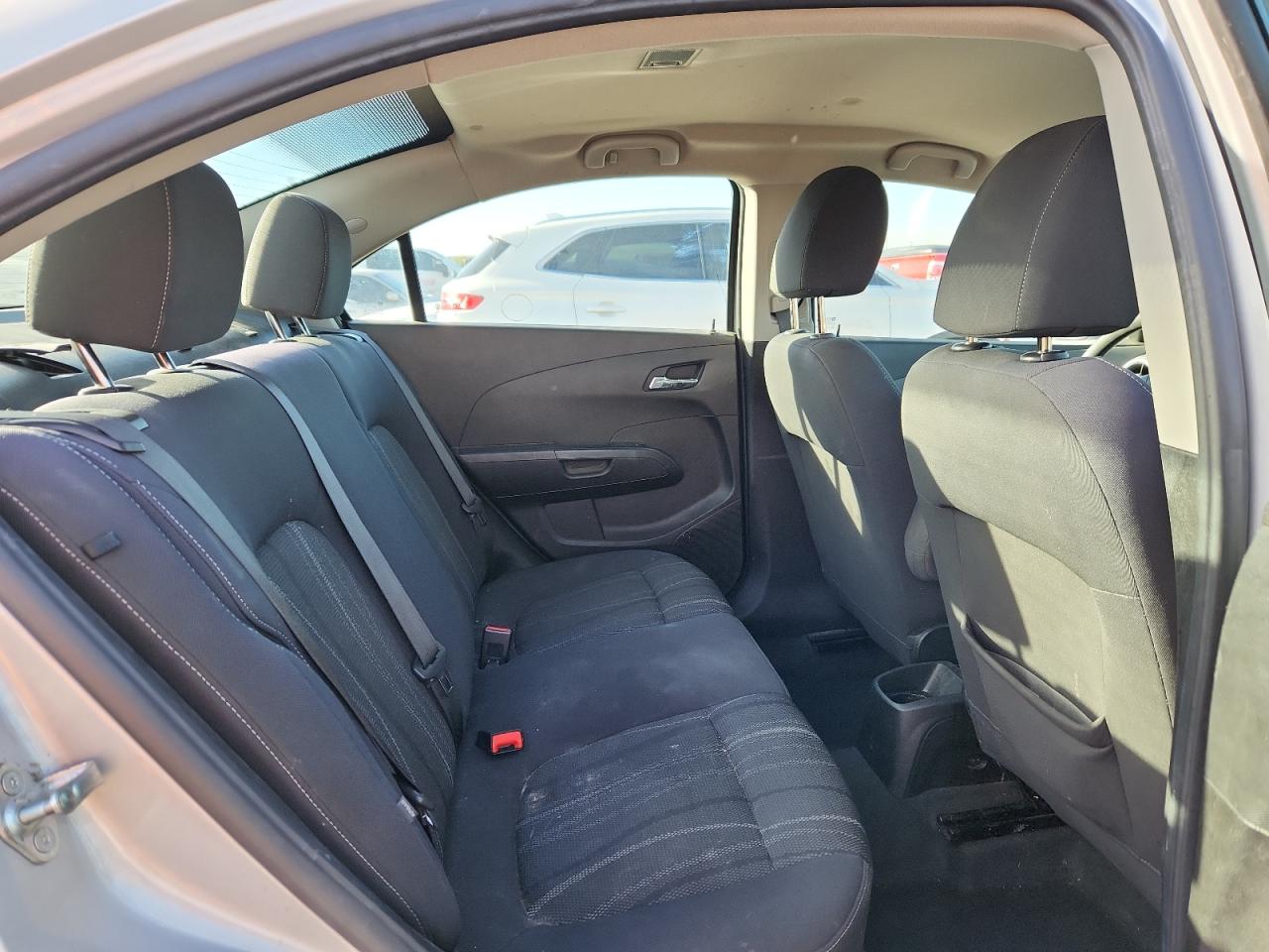 Chevrolet Sonic Lt Image 7