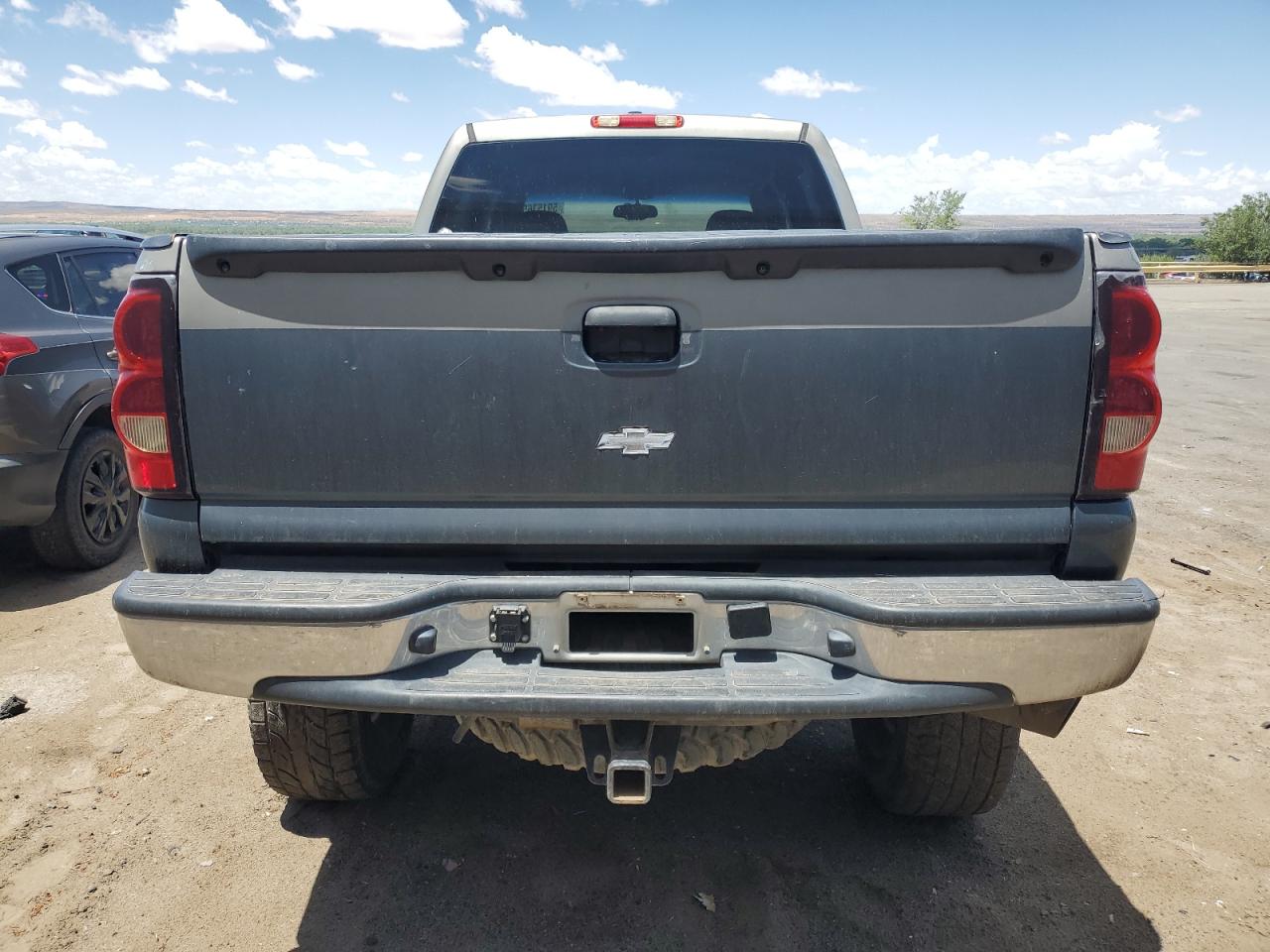 Chevrolet Silverado C1500 Image 10