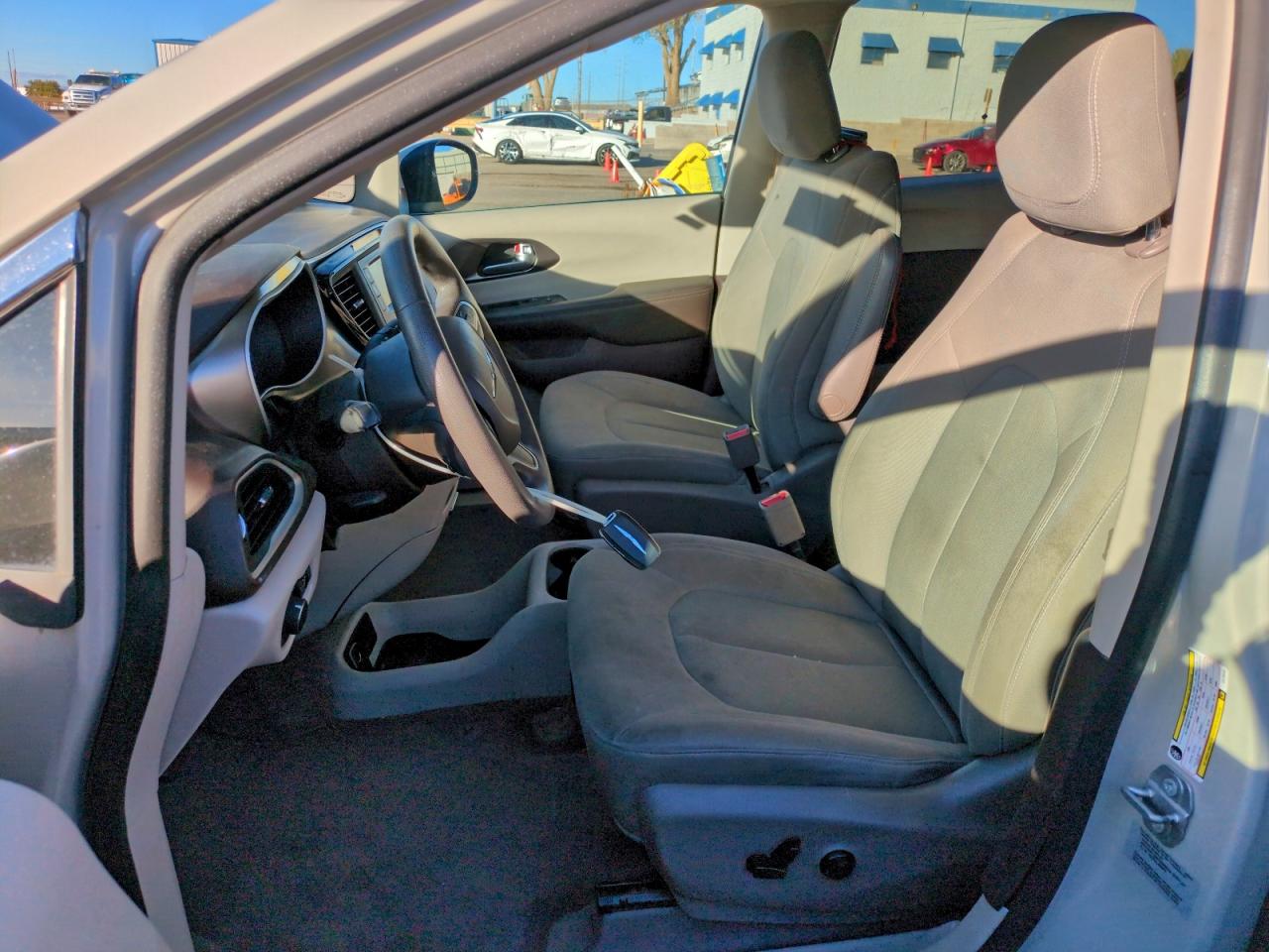 Chrysler Pacifica Lx Image 7