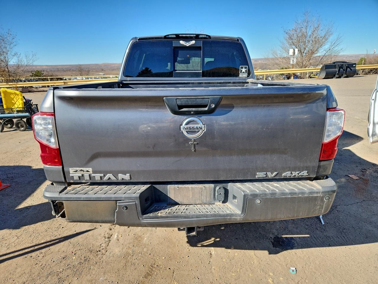 Nissan Titan Sv Image 9