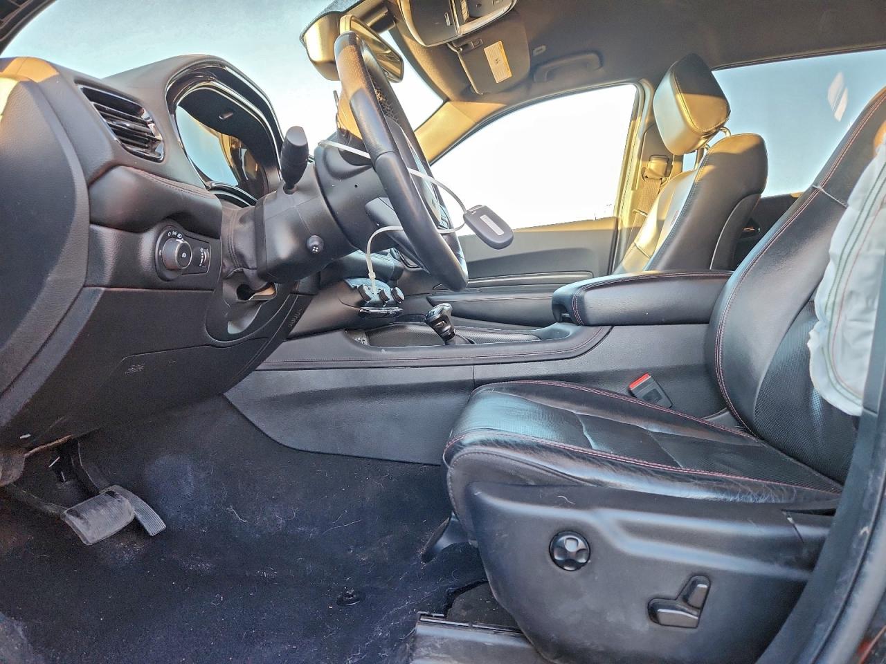 Dodge Durango R/t Image 9