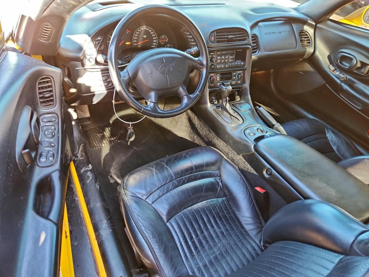 Chevrolet Corvette Image 2