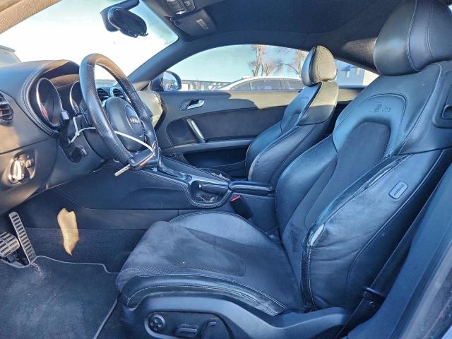 Audi TT Prestige Image 2