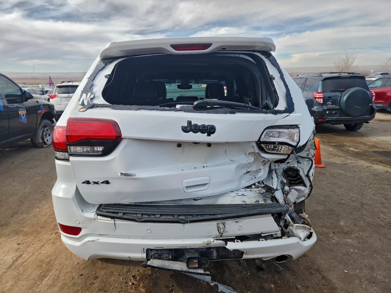 Jeep Grand Cherokee Laredo Image 8