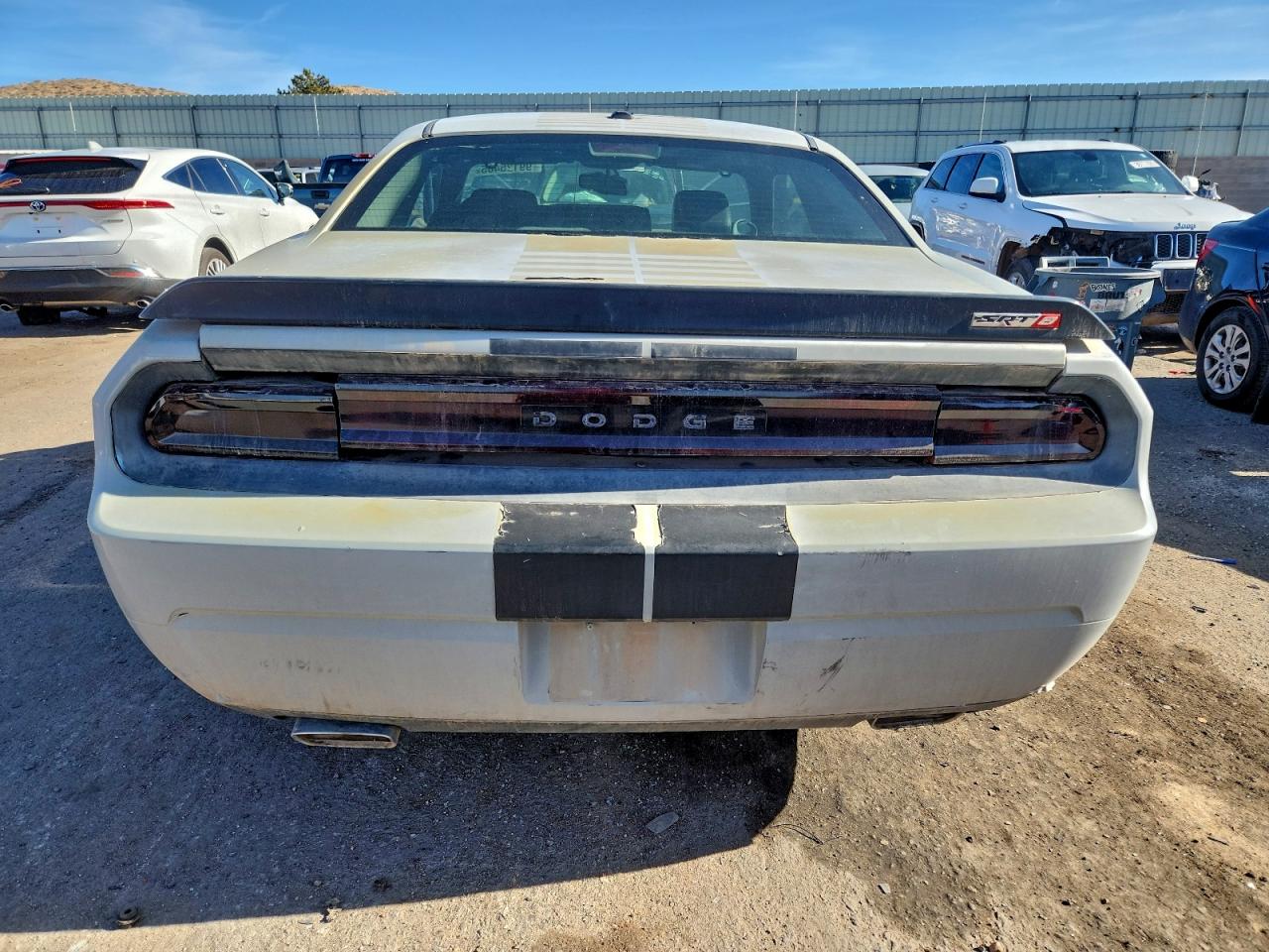 Dodge Challenger Srt-8 Image 4