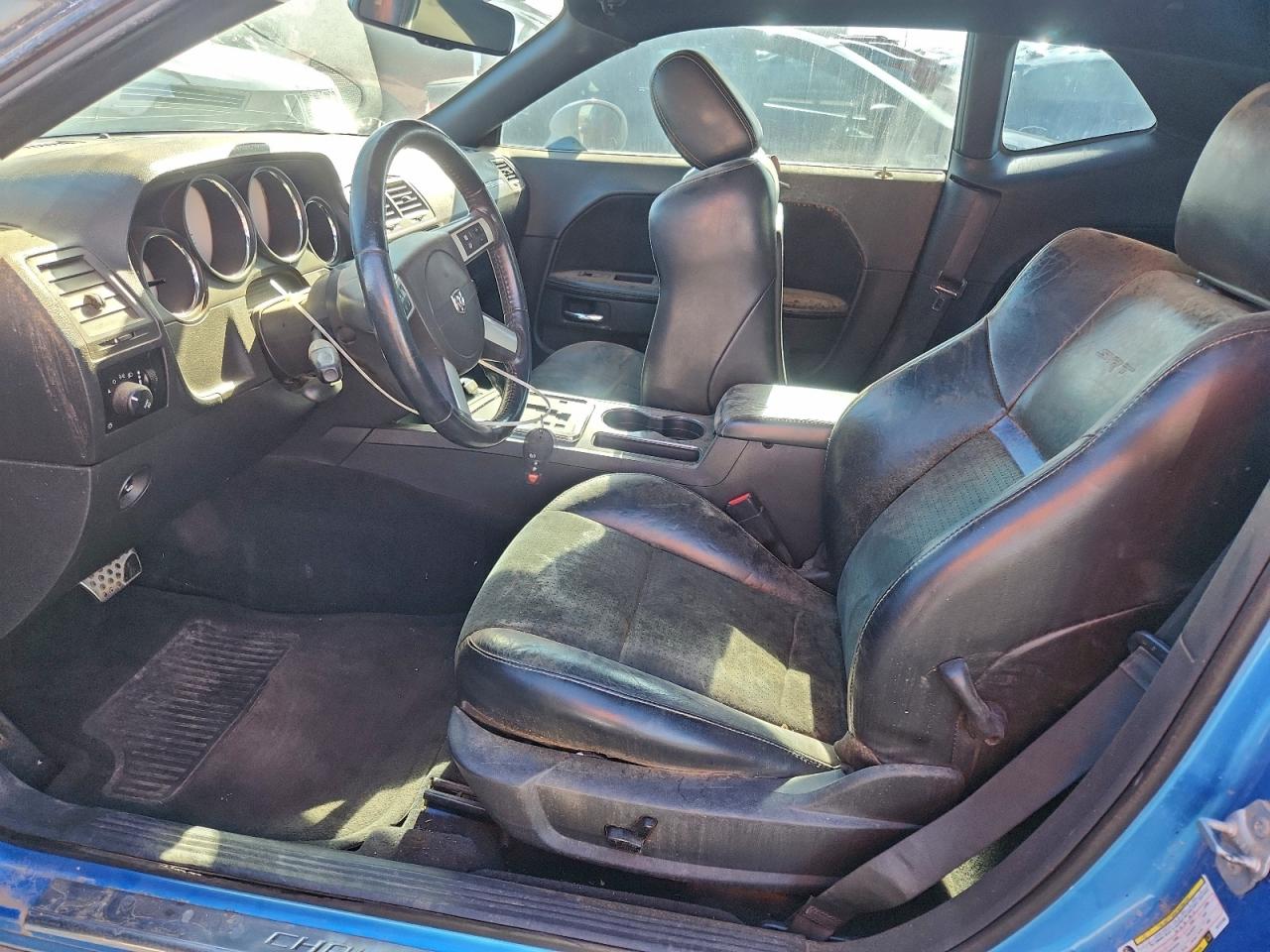 Dodge Challenger Srt-8 Image 3