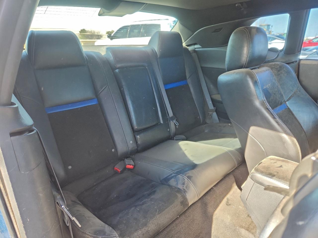 Dodge Challenger Srt-8 Image 12