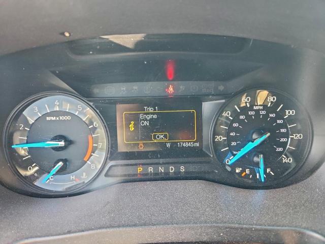 Ford Explorer Image 9