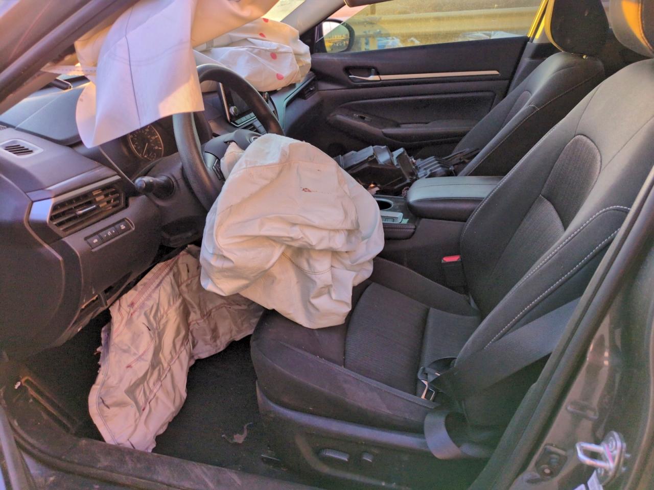 Nissan Altima Sv Image 9