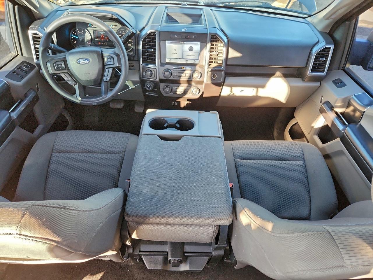 Ford F-150 Supercrew Image 11