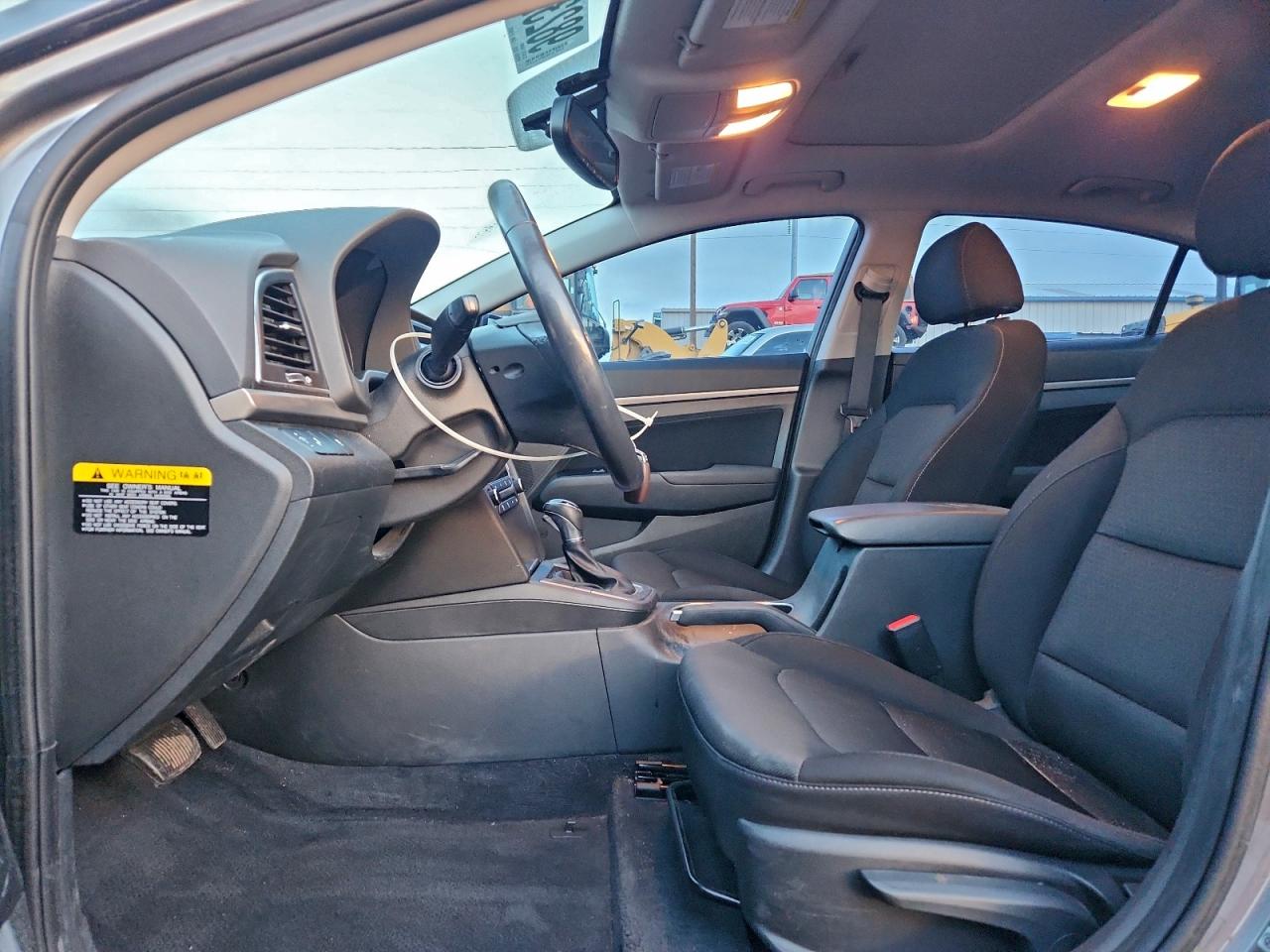 Hyundai ELANTRA Sel Image 7