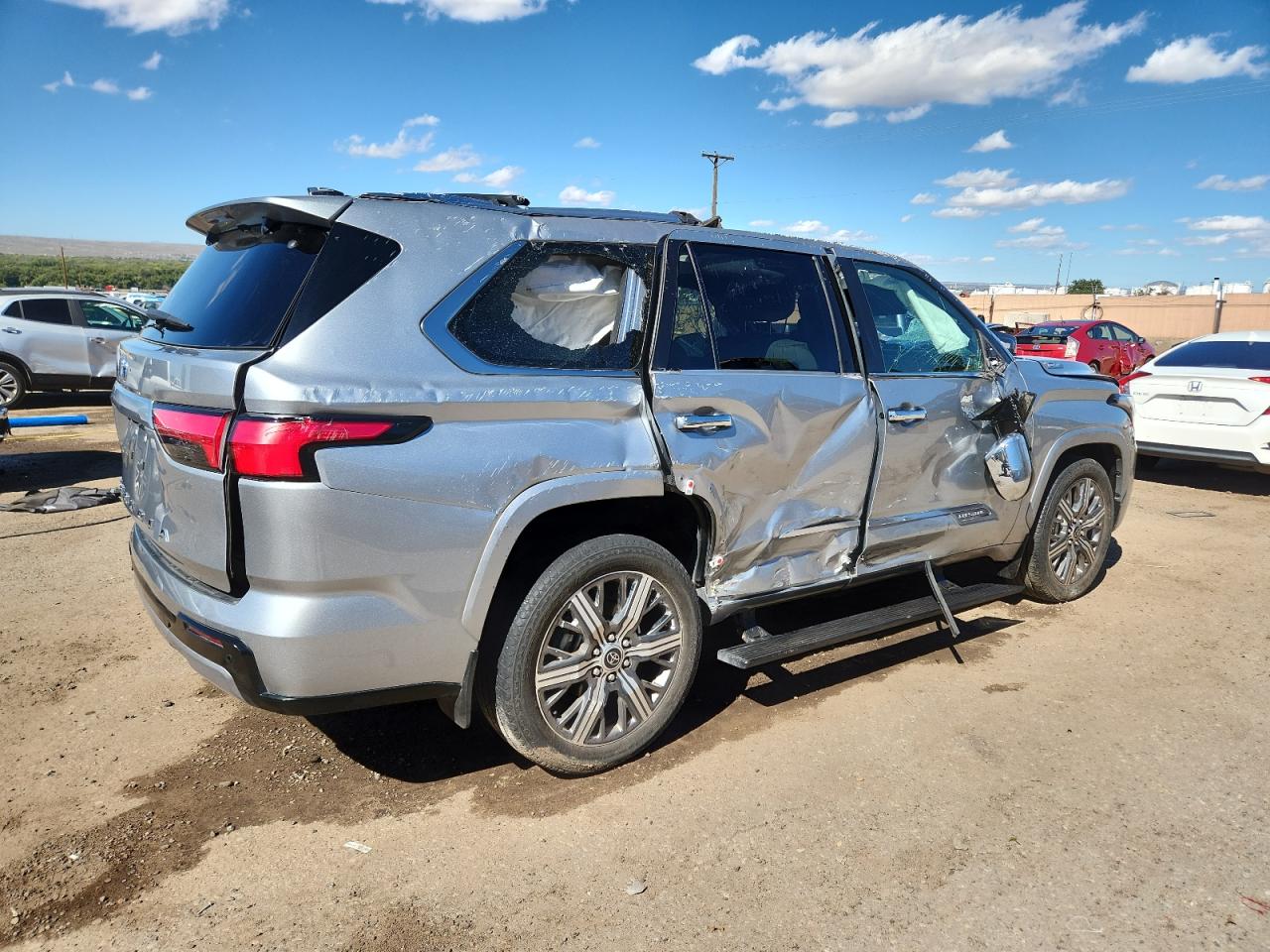 Toyota Sequoia Sr5 Image 9