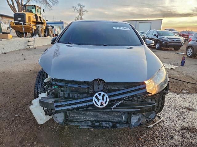 Volkswagen Golf Image 7