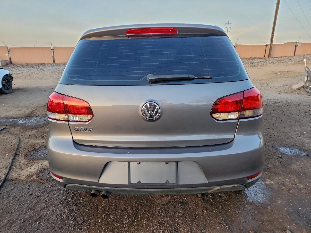 Volkswagen Golf Image 3