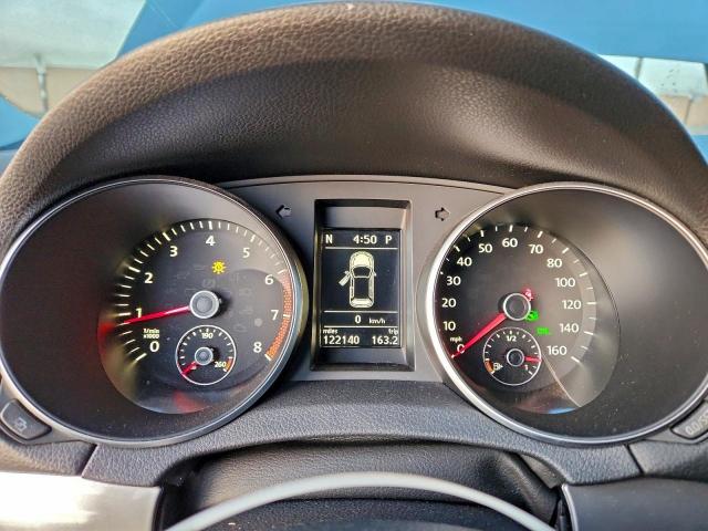 Volkswagen Golf Image 9