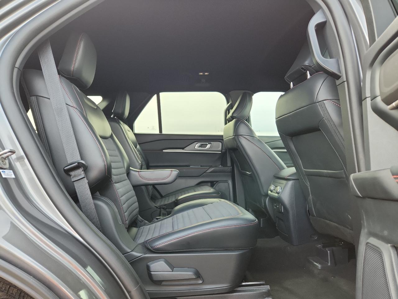 Ford Explorer St-line Image 9